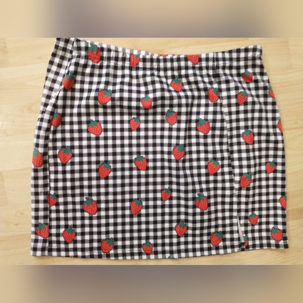SHEIN Strawberry Plaid Skirt Size XL  US Size 12